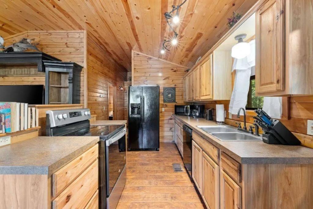 Ferienwohnung Misty Moonlight, Sleeps 4, Mountain Cabin Broken Bow Exterior foto